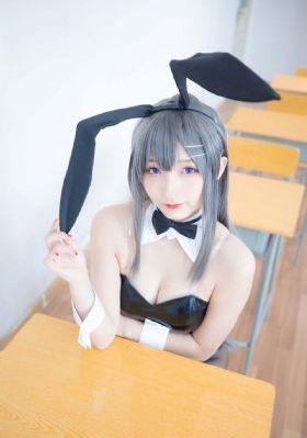 欧美翘臀女_在线视频网